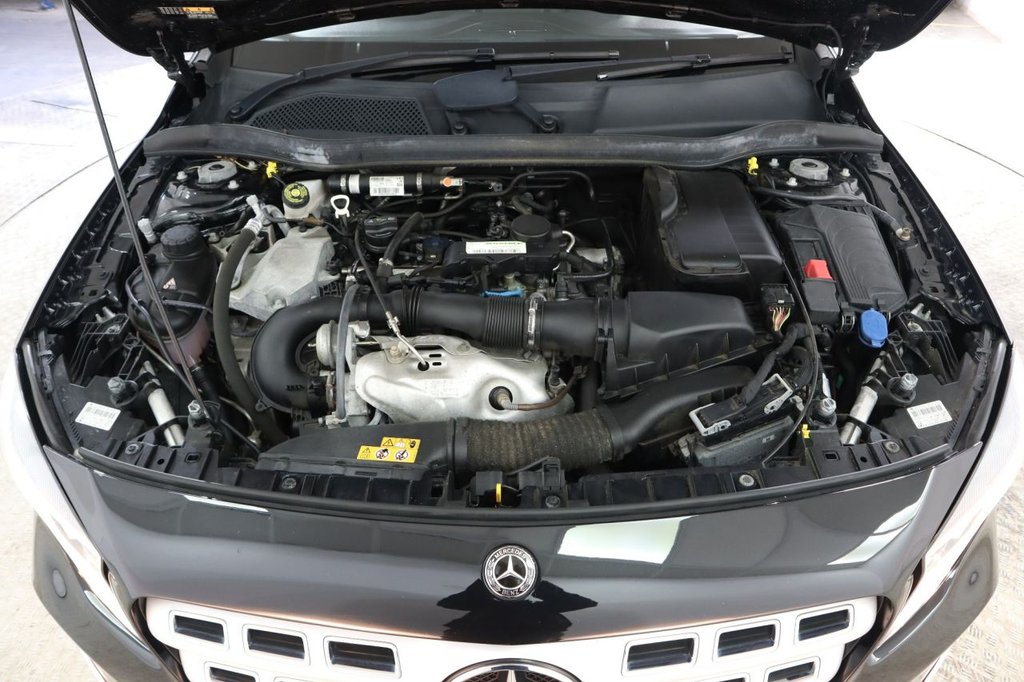 Used Mercedes-Benz GLA 2018 for sale - 76642686: Photo 10