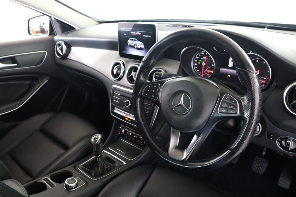 Used Mercedes-Benz GLA 2018 for sale - 76642686: Photo 12