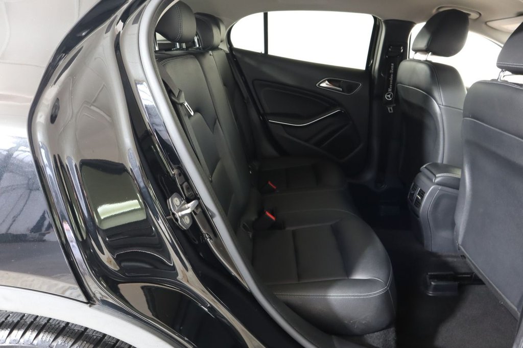 Used Mercedes-Benz GLA 2018 for sale - 76642686: Photo 14