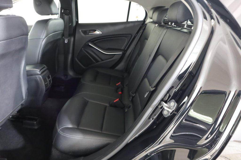 Used Mercedes-Benz GLA 2018 for sale - 76642686: Photo 16