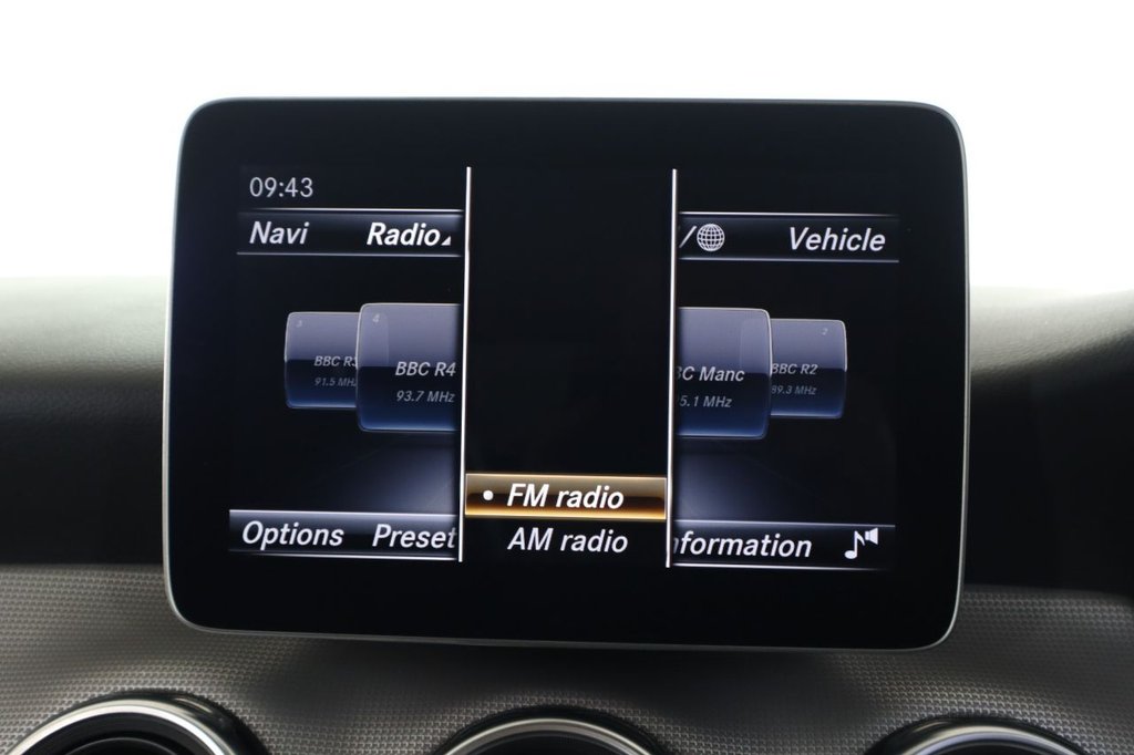 Used Mercedes-Benz GLA 2018 for sale - 76642686: Photo 31