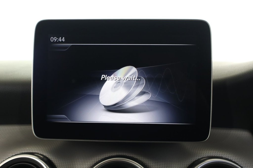 Used Mercedes-Benz GLA 2018 for sale - 76642686: Photo 32