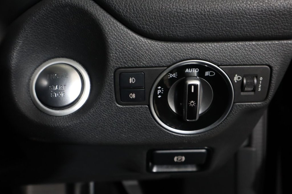 Used Mercedes-Benz GLA 2018 for sale - 76642686: Photo 46