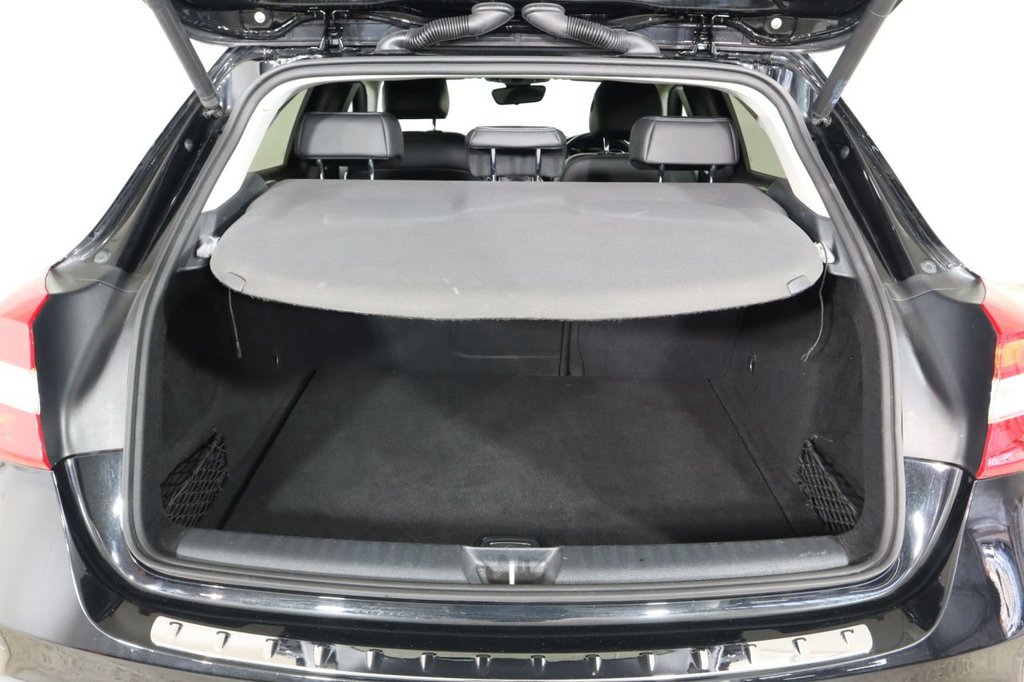 Used Mercedes-Benz GLA 2018 for sale - 76642686: Photo 9