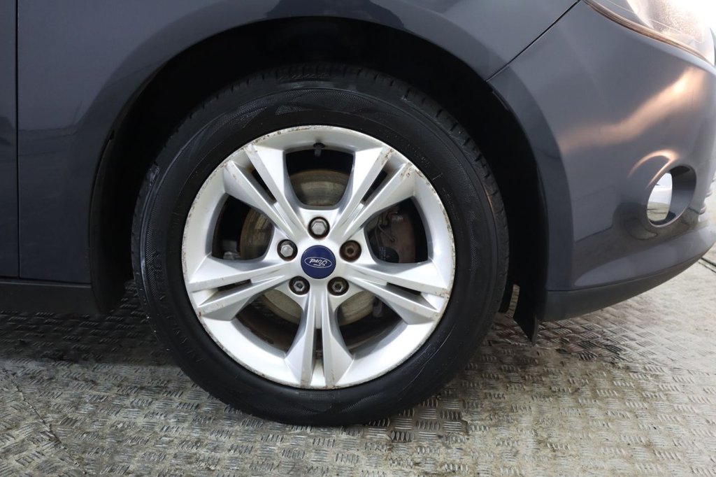 Used Ford Focus 2011 for sale - 76470560: Photo 11