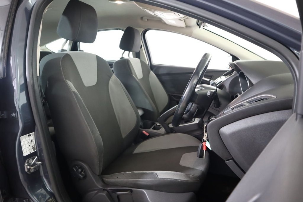 Used Ford Focus 2011 for sale - 76470560: Photo 13