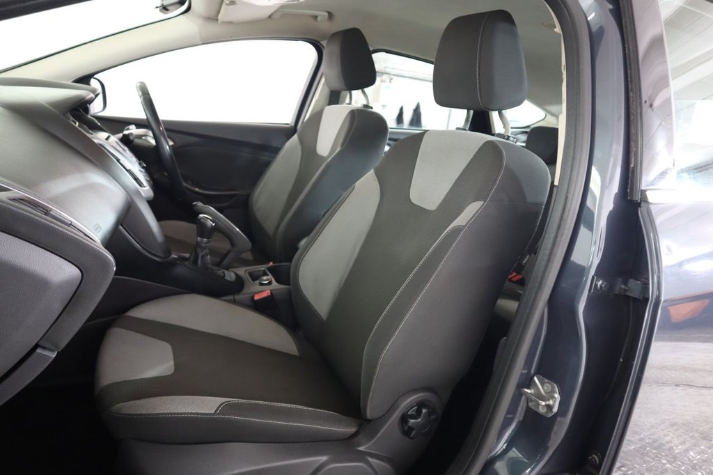 Used Ford Focus 2011 for sale - 76470560: Photo 15