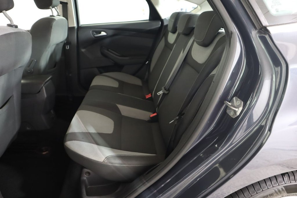 Used Ford Focus 2011 for sale - 76470560: Photo 16