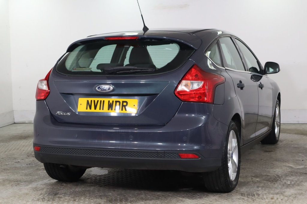 Used Ford Focus 2011 for sale - 76470560: Photo 4