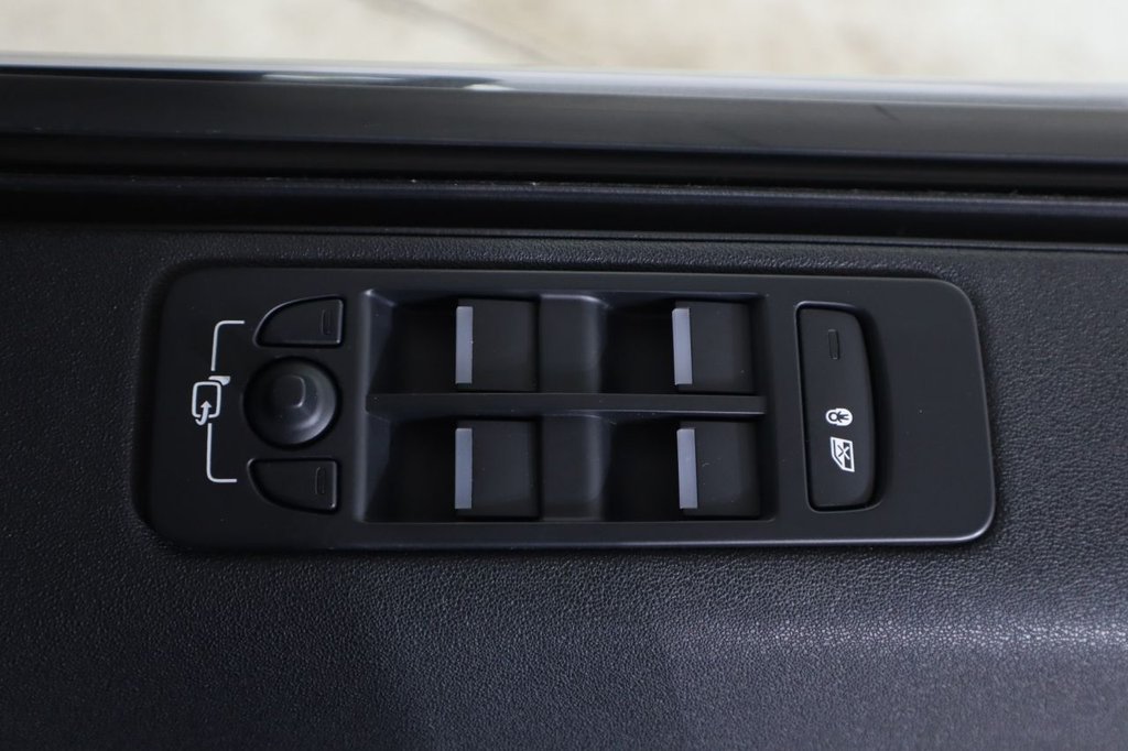 Used Land Rover Discovery Sport 2018 for sale - 76148006: Photo 42