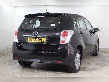 Used Toyota Verso 2016 for sale - 79438433: Photo