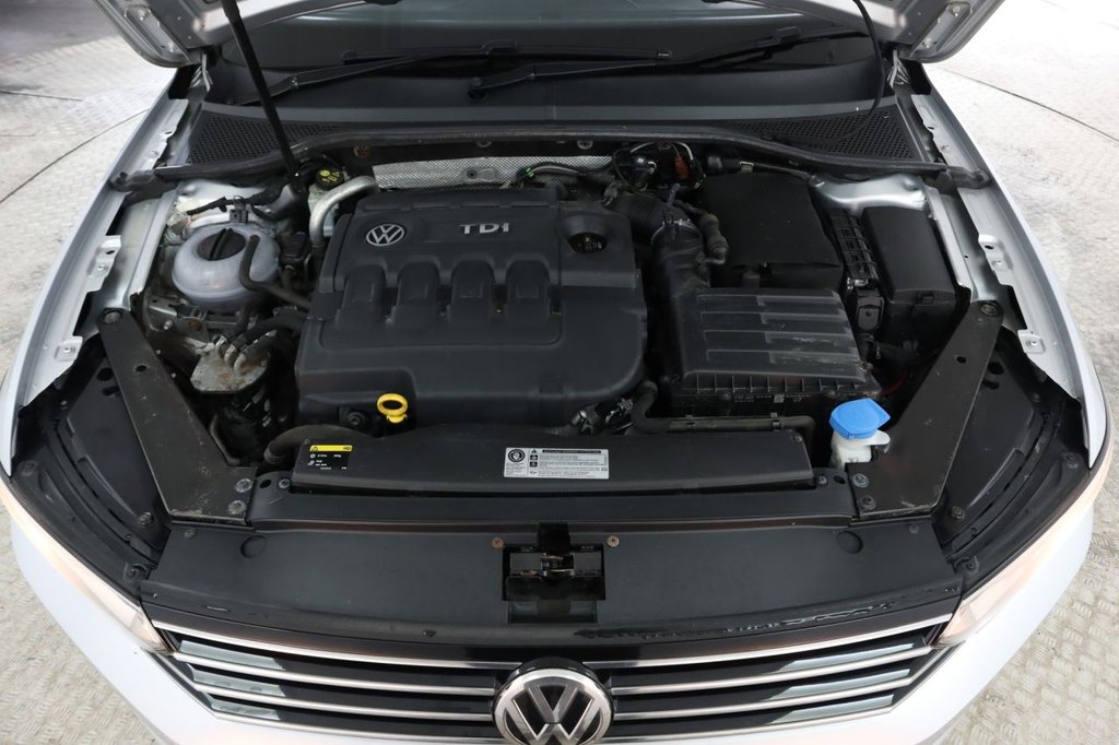Used Volkswagen Passat 2016 for sale - 76654935: Photo 10
