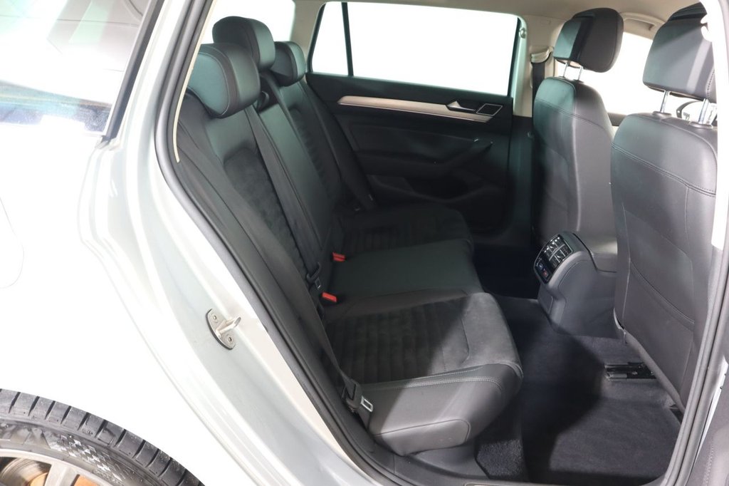 Used Volkswagen Passat 2016 for sale - 76654935: Photo 14