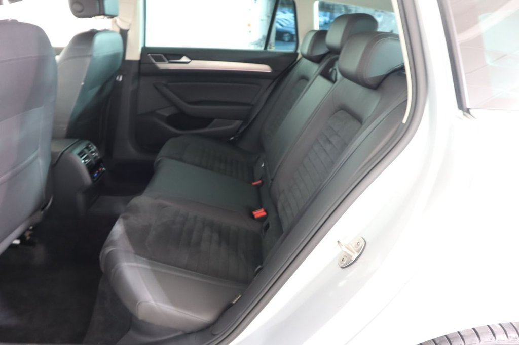 Used Volkswagen Passat 2016 for sale - 76654935: Photo 16