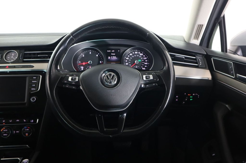 Used Volkswagen Passat 2016 for sale - 76654935: Photo 18