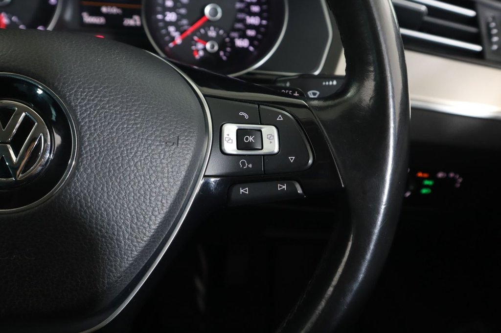 Used Volkswagen Passat 2016 for sale - 76654935: Photo 20