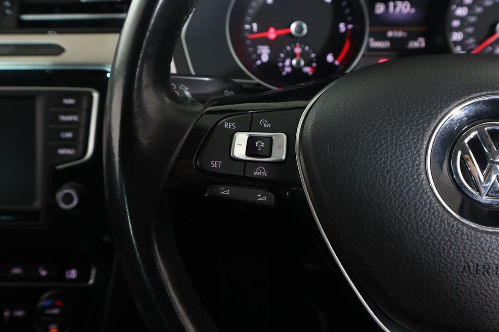 Used Volkswagen Passat 2016 for sale - 76654935: Photo 21