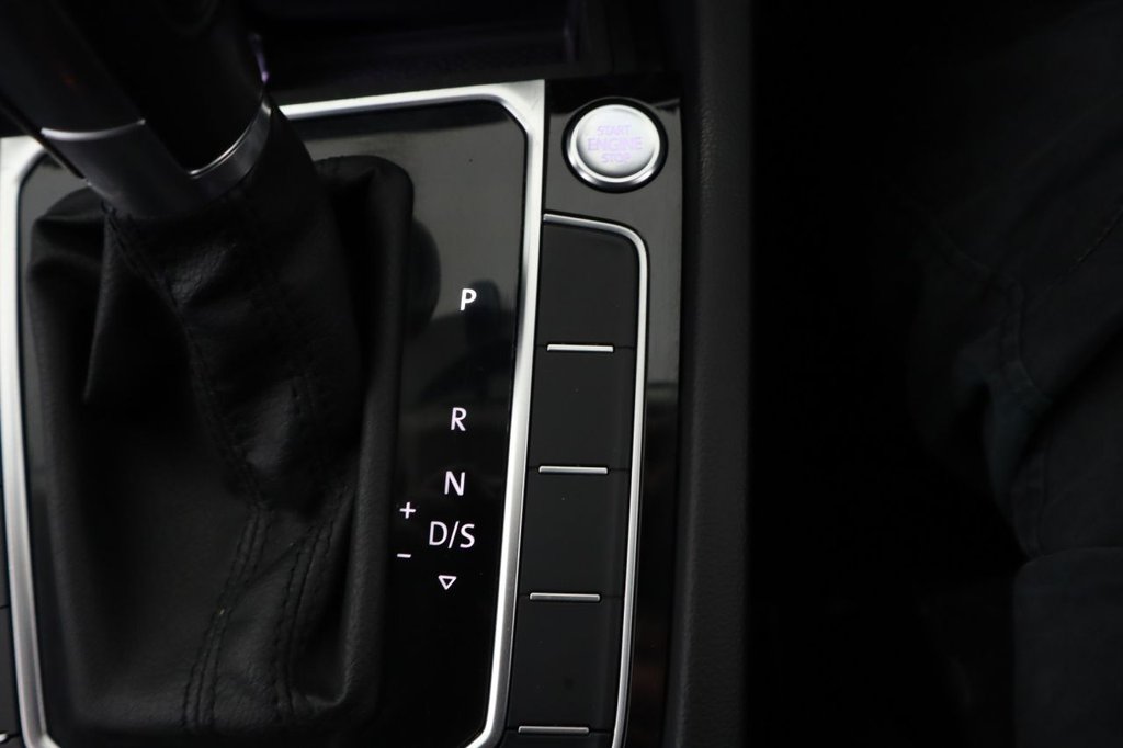 Used Volkswagen Passat 2016 for sale - 76654935: Photo 25