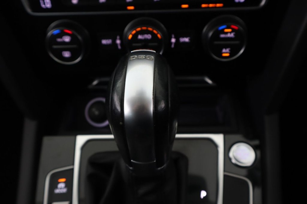 Used Volkswagen Passat 2016 for sale - 76654935: Photo 30