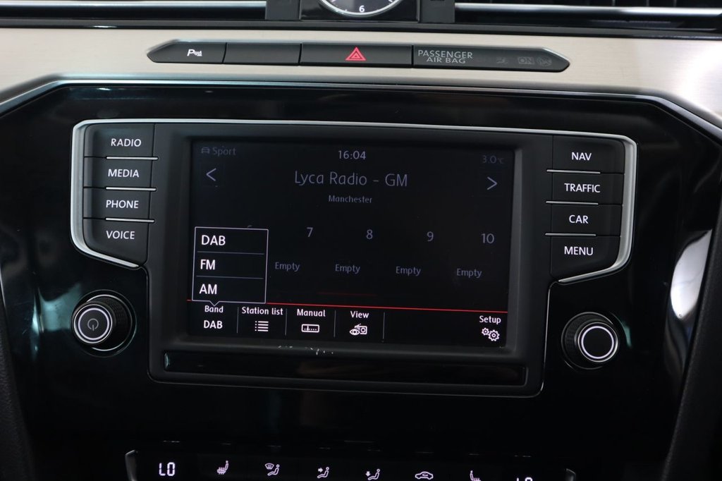 Used Volkswagen Passat 2016 for sale - 76654935: Photo 32