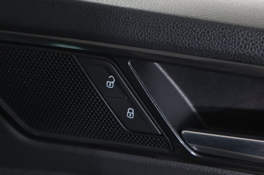 Used Volkswagen Tiguan 2018 for sale - 76535990: Photo 39