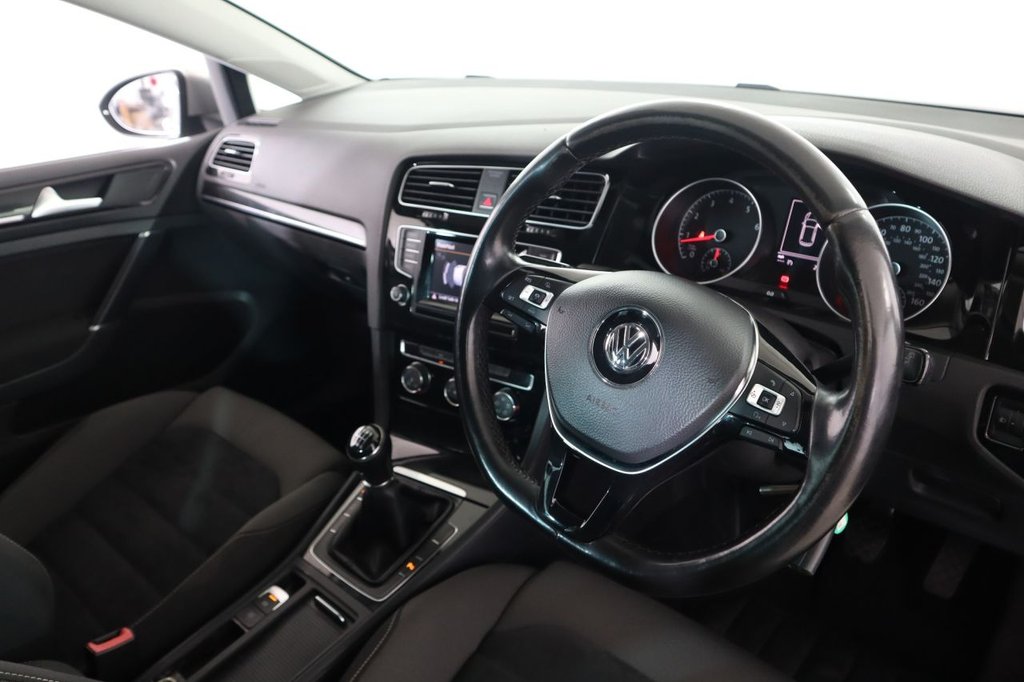 Used Volkswagen Golf 2013 for sale - 76724851: Photo 12