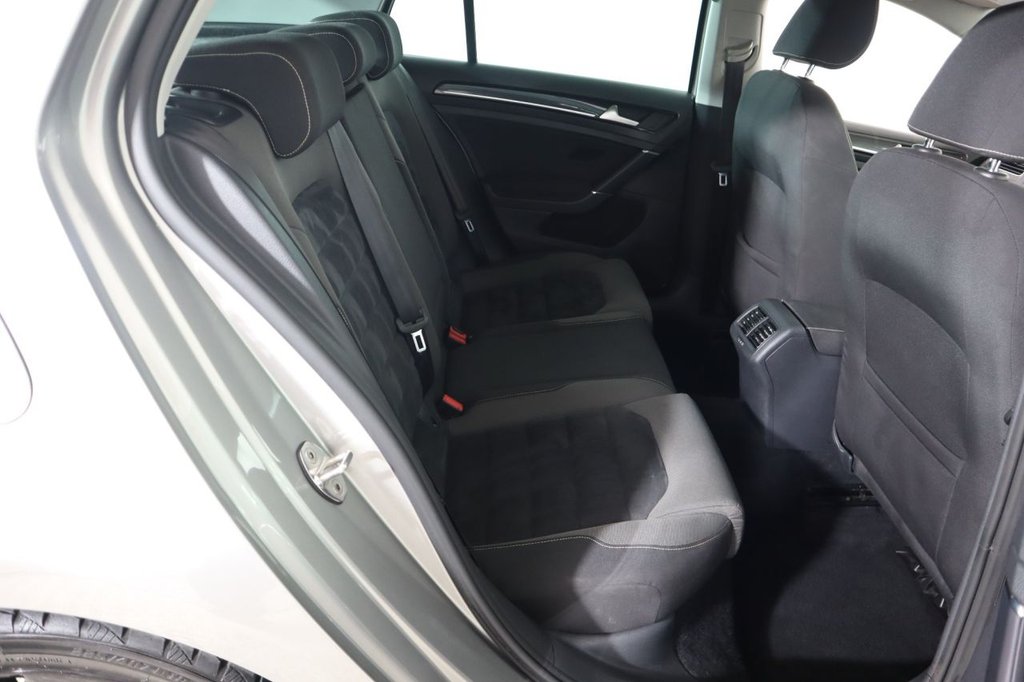 Used Volkswagen Golf 2013 for sale - 76724851: Photo 14