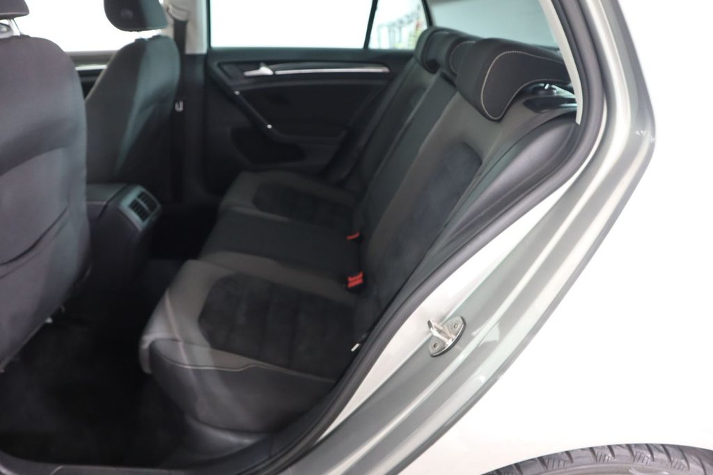 Used Volkswagen Golf 2013 for sale - 76724851: Photo 16