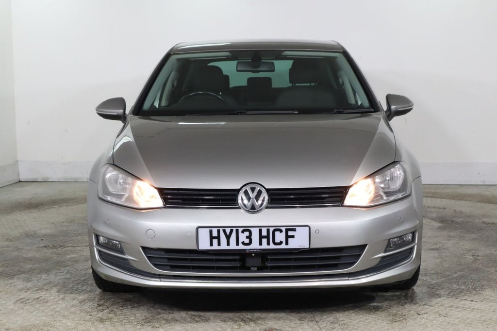 Used Volkswagen Golf 2013 for sale - 76724851: Photo 2