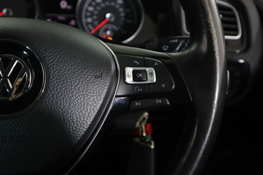 Used Volkswagen Golf 2013 for sale - 76724851: Photo 21