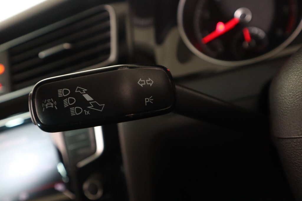 Used Volkswagen Golf 2013 for sale - 76724851: Photo 24