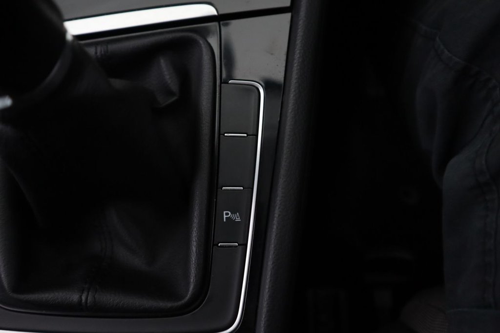 Used Volkswagen Golf 2013 for sale - 76724851: Photo 27