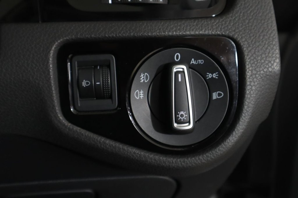 Used Volkswagen Golf 2013 for sale - 76724851: Photo 39