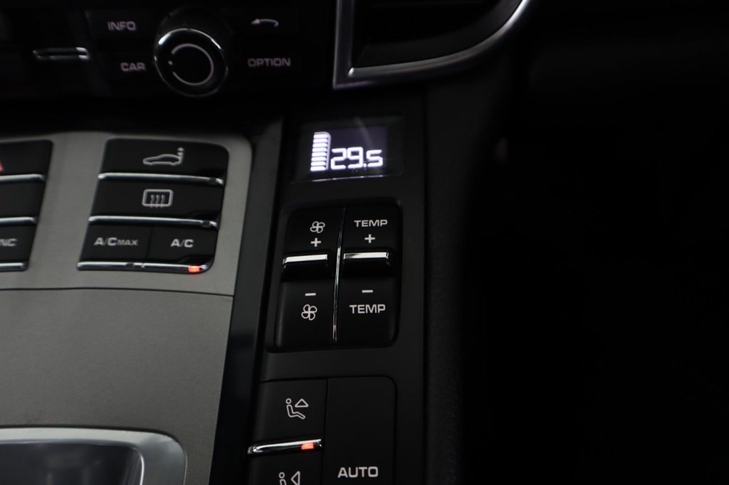 Used Porsche Panamera 2015 for sale - 78181288: Photo 30