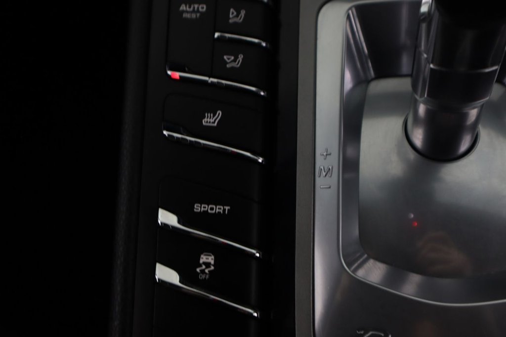 Used Porsche Panamera 2015 for sale - 78181288: Photo 33