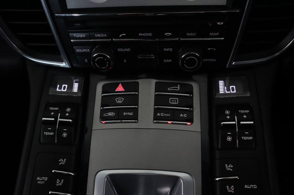 Used Porsche Panamera 2015 for sale - 78181288: Photo 35