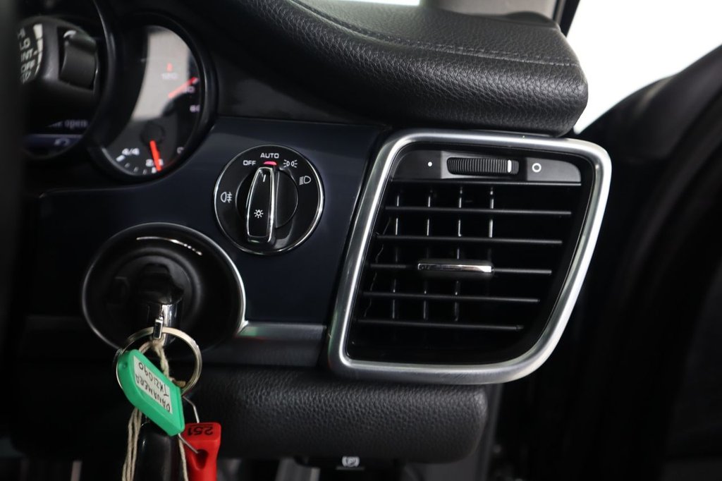 Used Porsche Panamera 2015 for sale - 78181288: Photo 47