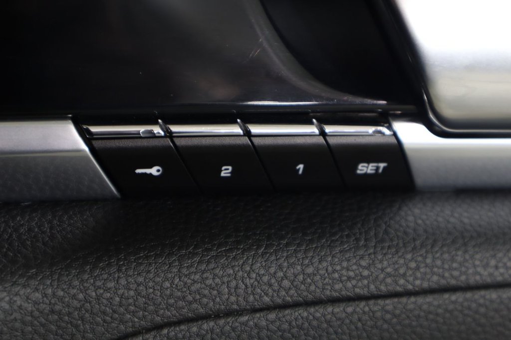 Used Porsche Panamera 2015 for sale - 78181288: Photo 49