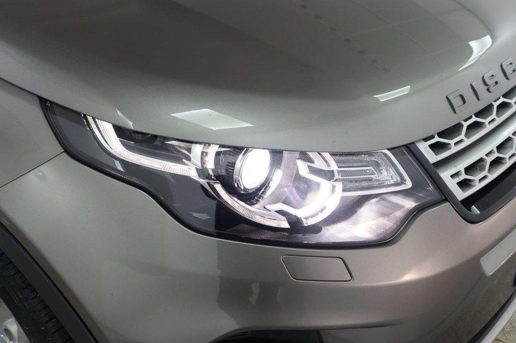 Used Land Rover Discovery Sport 2017 for sale - 77313549: Photo 11