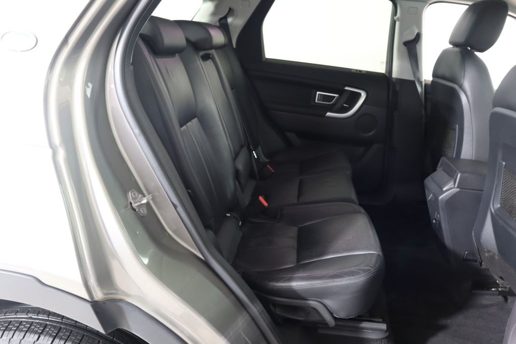 Used Land Rover Discovery Sport 2017 for sale - 77313549: Photo 15