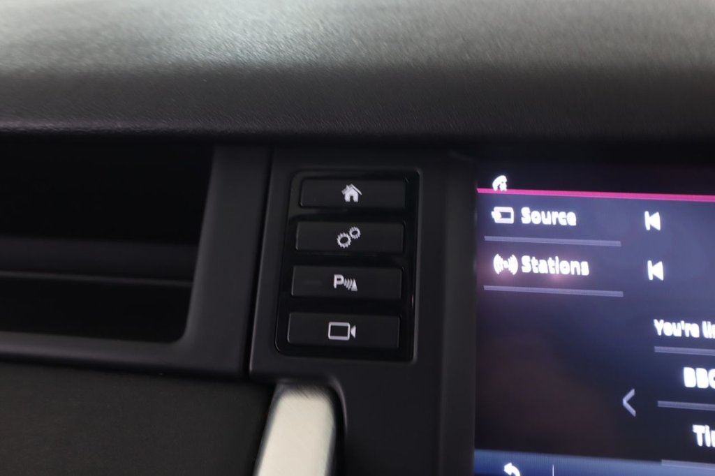 Used Land Rover Discovery Sport 2017 for sale - 77313549: Photo 29