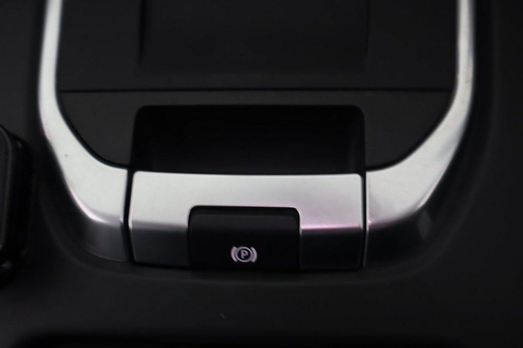 Used Land Rover Discovery Sport 2017 for sale - 77313549: Photo 31