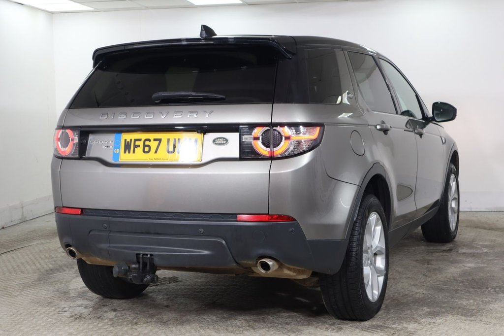 Used Land Rover Discovery Sport 2017 for sale - 77313549: Photo 4