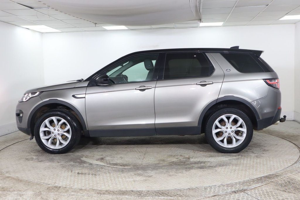 Used Land Rover Discovery Sport 2017 for sale - 77313549: Photo 8