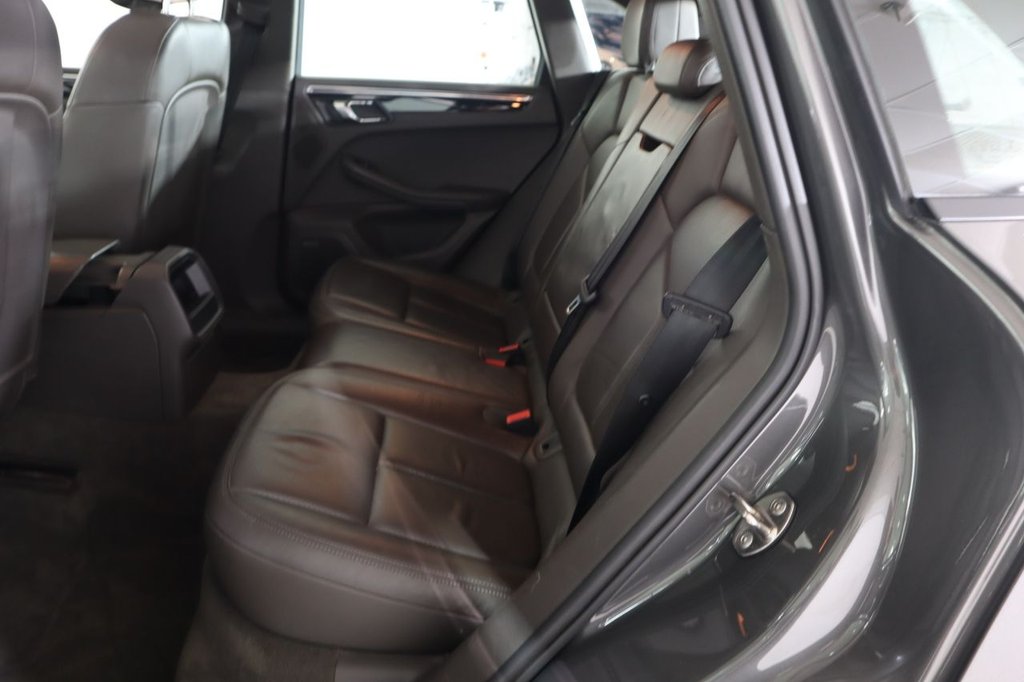 Used Porsche Macan 2015 for sale - 77835975: Photo 17