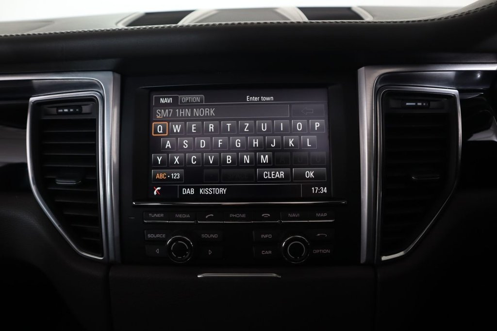 Used Porsche Macan 2015 for sale - 77835975: Photo 44