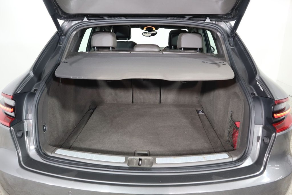 Used Porsche Macan 2015 for sale - 77835975: Photo 9