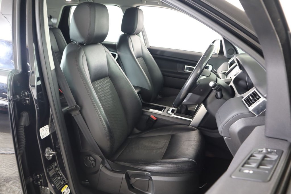 Used Land Rover Discovery Sport 2018 for sale - 77048835: Photo 13