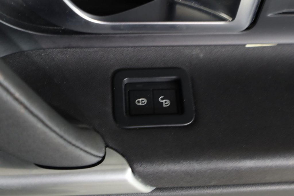 Used Land Rover Discovery Sport 2018 for sale - 77048835: Photo 38