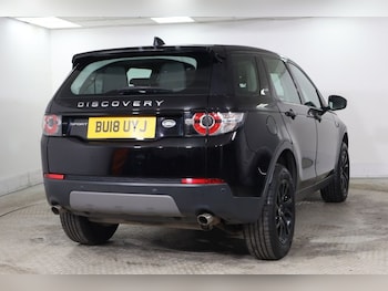 Used Land Rover Discovery Sport 2018 for sale - 77048835: Photo